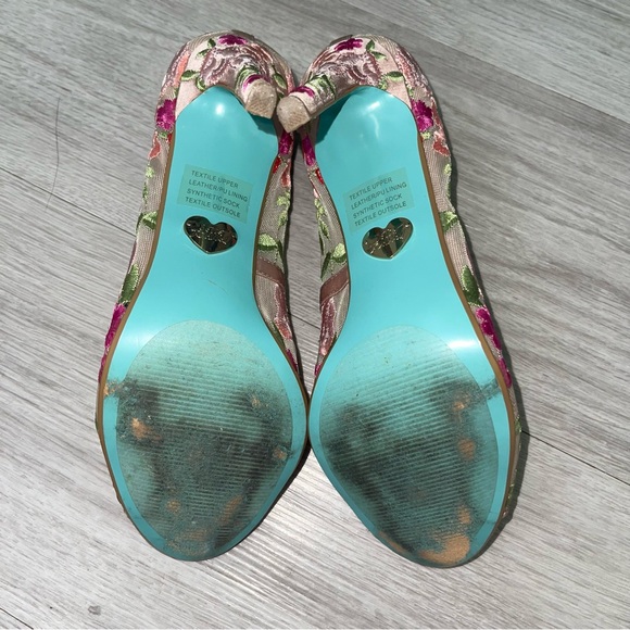 SOLD - Picture 7 of 8